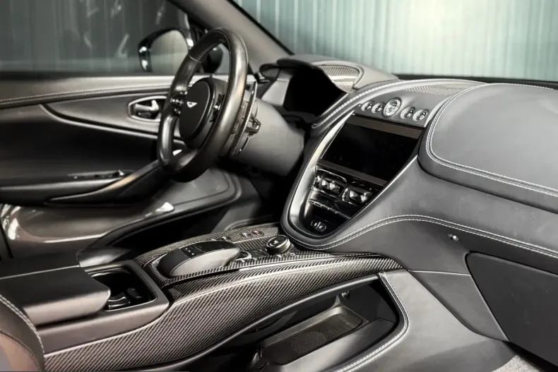 Aston Martin DBX din 2023 cu 33.310 km - oferta AST225573 - foto 28