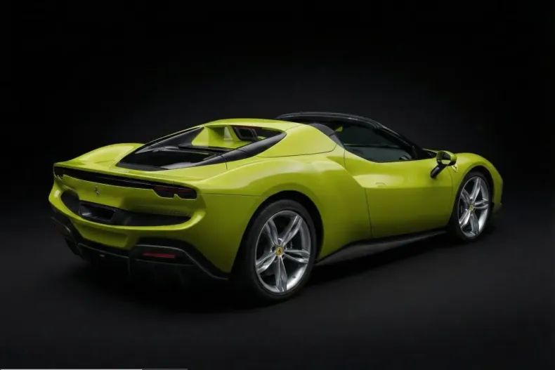 Ferrari 296 GTS din 2024 cu 6.900 km - oferta FER225574 - foto 3