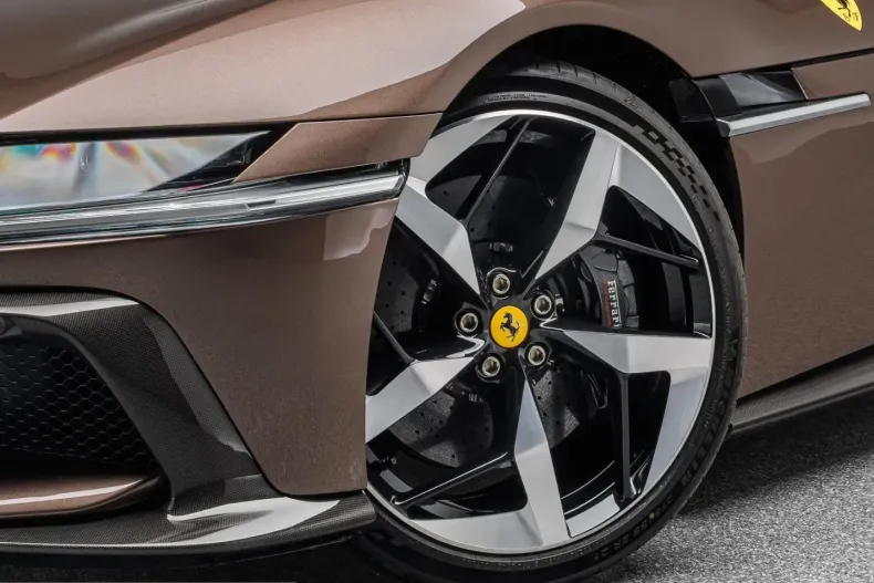 Ferrari 12Cilindri din 2025 cu 4.100 km - oferta FER225575 - foto 9