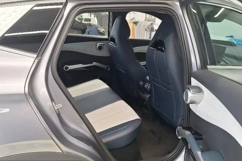 BYD ATTO 3 din 2024 cu 39.717 km - oferta BYD225576 - foto 10