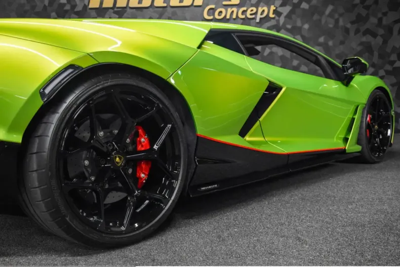 Lamborghini Revuelto din 2025 cu 2.190 km - oferta LAM225579 - foto 27
