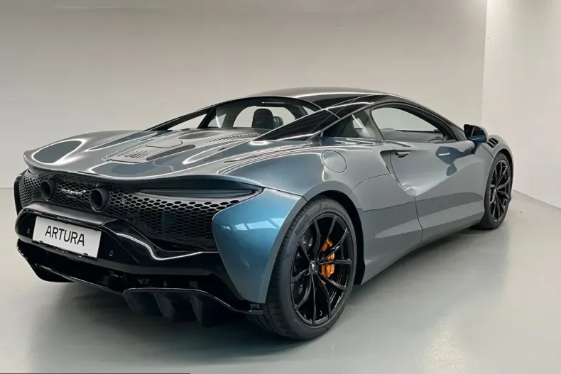 McLaren Artura din 2023 cu 3.800 km - oferta MCL225599 - foto 7