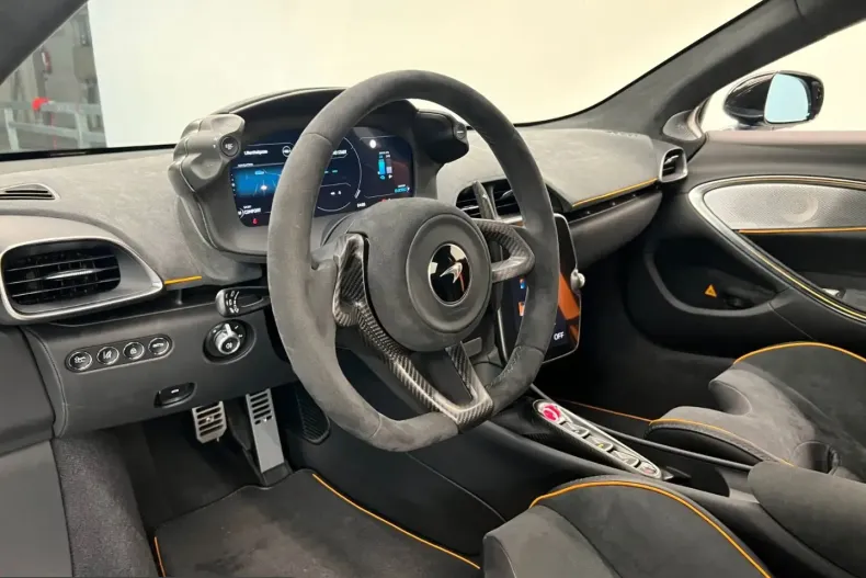McLaren Artura din 2023 cu 3.800 km - oferta MCL225599 - foto 10
