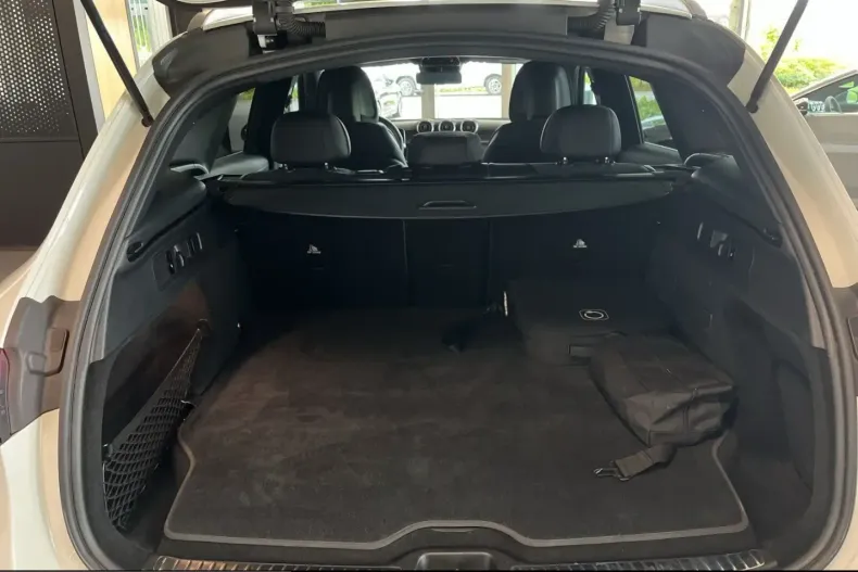Mercedes-Benz GLC 300 (Clasa GLC) din 2024 cu 64.200 km - oferta MER225605 - foto 18