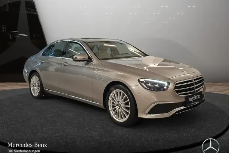 Mercedes-Benz E 300 (Clasa E) din 2023 cu 69.161 km - oferta MER225606 - foto 2