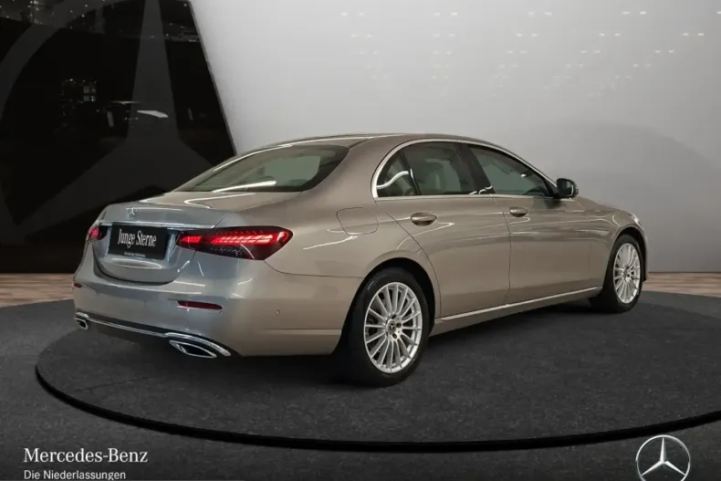 Mercedes-Benz E 300 (Clasa E) din 2023 cu 69.161 km - oferta MER225606 - foto 6