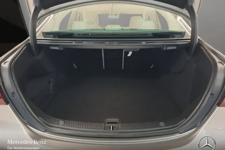 Mercedes-Benz E 300 (Clasa E) din 2023 cu 69.161 km - oferta MER225606 - foto 15