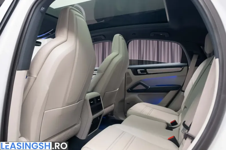 Porsche Cayenne din 2022 cu 29.400 km - oferta POR225636 - foto 31