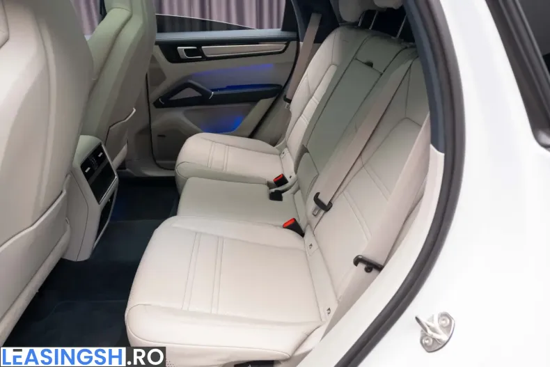 Porsche Cayenne din 2022 cu 29.400 km - oferta POR225636 - foto 32