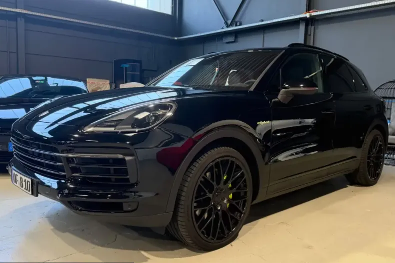 Porsche Cayenne din 2021 cu 10.300 km - oferta POR225638 - foto 1