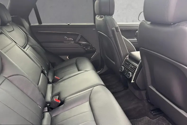 Land Rover Range Rover Sport din 2025 cu 10.700 km - oferta LAN225642 - foto 5