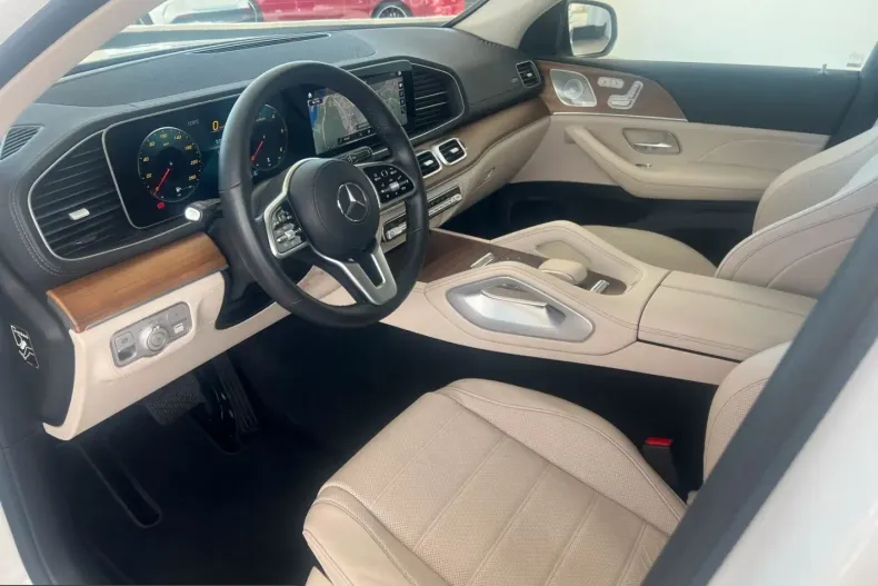Mercedes-Benz GLE 350 (Clasa GLE) din 2024 cu 2.010 km - oferta MER225644 - foto 2