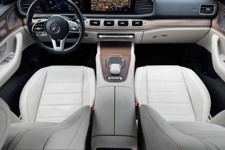 Mercedes-Benz GLE 350 (Clasa GLE) din 2024 cu 33.300 km - oferta MER225645 - foto 2