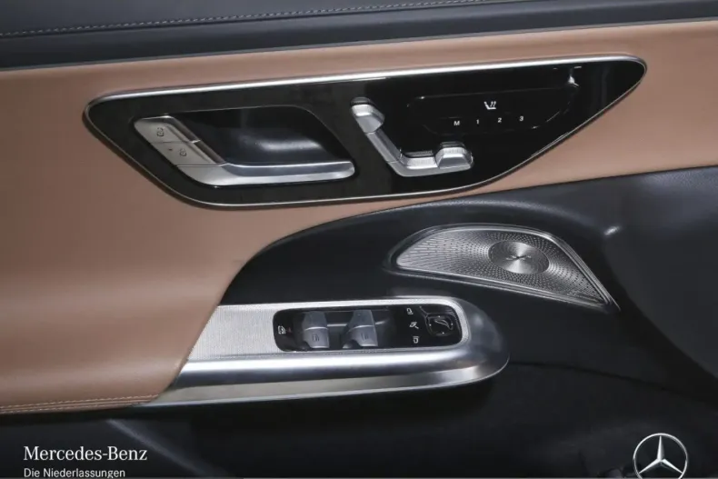 Mercedes-Benz E 220 (Clasa E) din 2025 cu 20.739 km - oferta MER225647 - foto 14