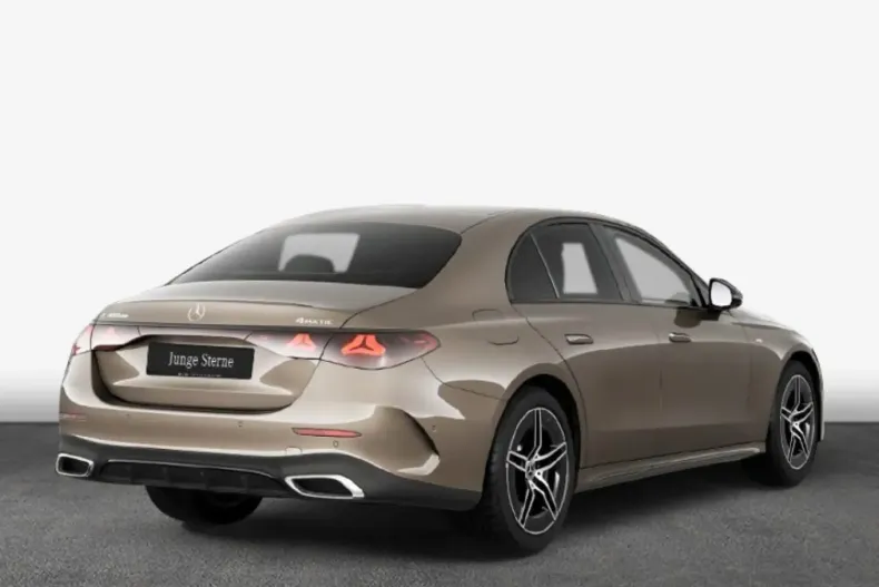 Mercedes-Benz E 300 (Clasa E) din 2025 cu 19.773 km - oferta MER225649 - foto 7