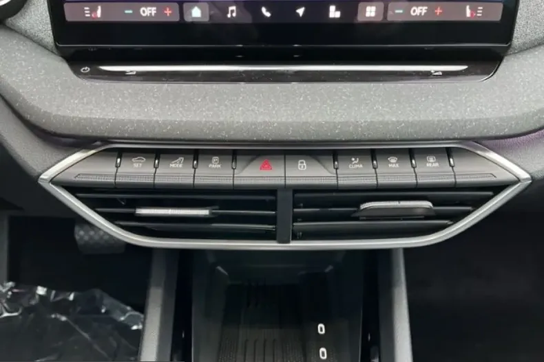 Skoda Octavia din 2025 cu 6.600 km - oferta SKO225651 - foto 13