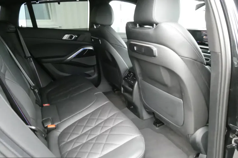 BMW X6 (Seria X) din 2024 cu 42.687 km - oferta BMW225654 - foto 13