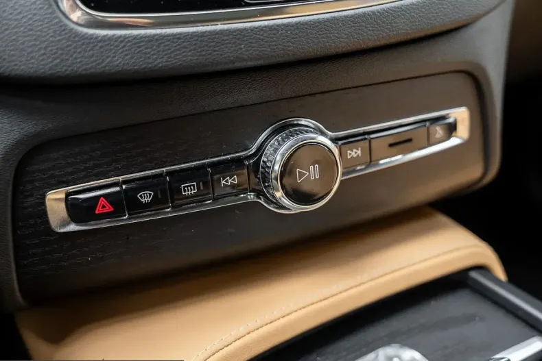 Volvo XC90 din 2022 cu 62.500 km - oferta VOL225658 - foto 18