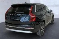 Volvo XC90 din 2022 cu 65.432 km - oferta VOL225660 - foto 3