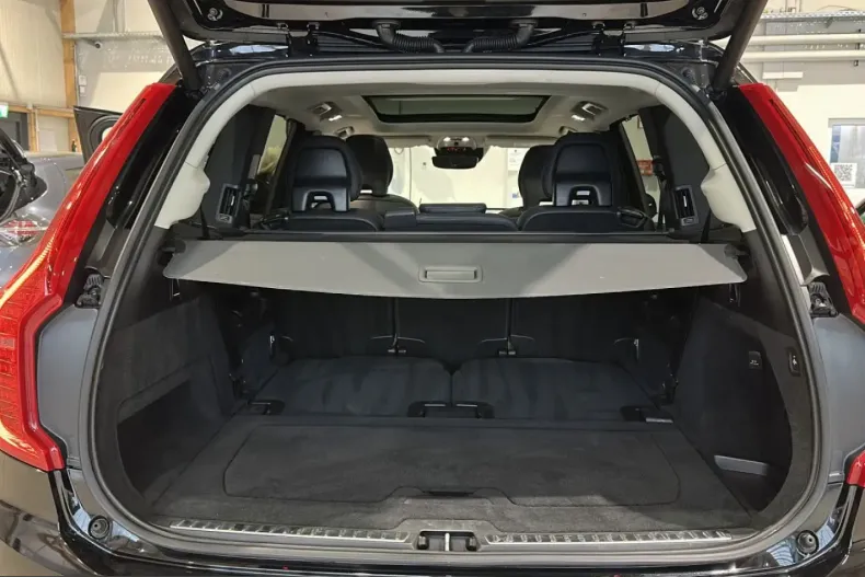 Volvo XC90 din 2022 cu 65.432 km - oferta VOL225660 - foto 11