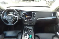 Volvo XC90 din 2022 cu 57.283 km - oferta VOL225661 - foto 13