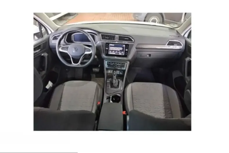 Volkswagen Tiguan din 2023 cu 30.000 km - oferta VOL225665 - foto 4