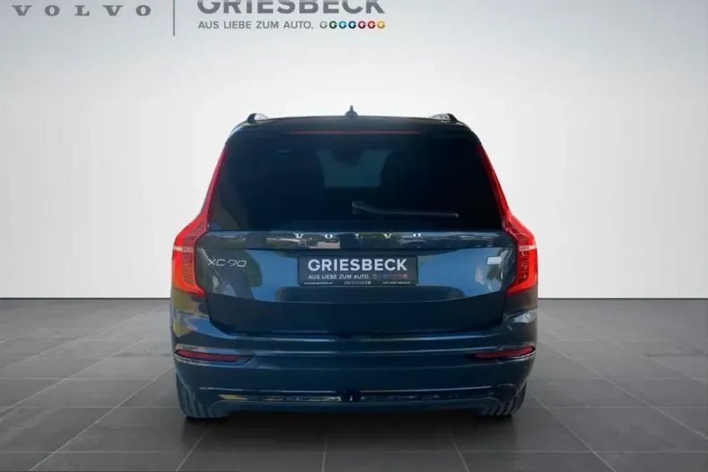 Volvo XC90 din 2022 cu 79.480 km - oferta VOL225668 - foto 4