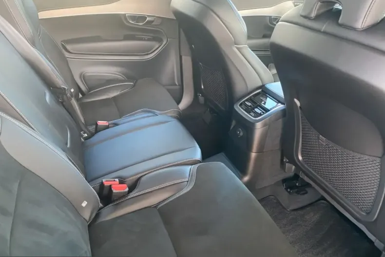 Volvo XC90 din 2022 cu 79.480 km - oferta VOL225668 - foto 13