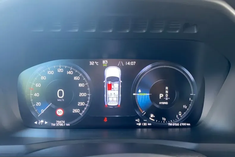 Volvo XC90 din 2022 cu 79.480 km - oferta VOL225668 - foto 16