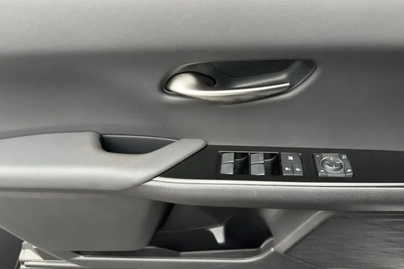 Lexus UX din 2023 cu 12.900 km - oferta LEX225676 - foto 12