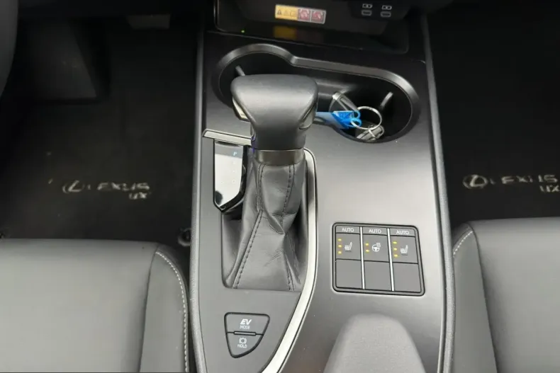 Lexus UX din 2023 cu 12.900 km - oferta LEX225676 - foto 14