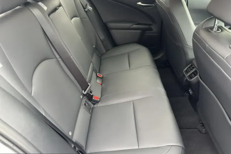 Lexus UX din 2023 cu 12.900 km - oferta LEX225676 - foto 17