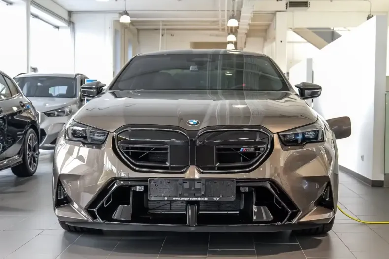 BMW M5 (Seria 5) din 2026 cu 2.500 km - oferta BMW225679 - foto 2