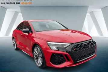 Audi RS3 din 2023 - oferta AUD225680