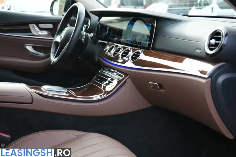 Mercedes-Benz E 400 (Clasa E) din 2023 cu 100.000 km - oferta MER225683 - foto 20