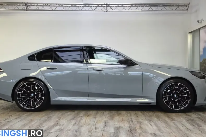 BMW M5 (Seria 5) din 2025 cu 10.000 km - oferta BMW225684 - foto 3