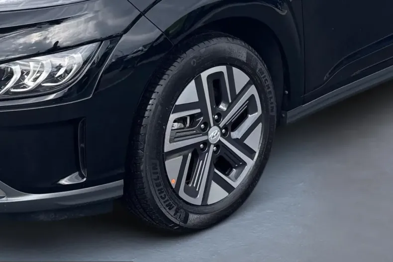 Hyundai Kona din 2023 cu 28.380 km - oferta HYU225685 - foto 6