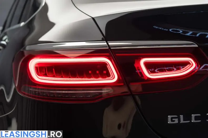 Mercedes-Benz GLC 300 (Clasa GLC) din 2022 cu 78.500 km - oferta MER225686 - foto 10
