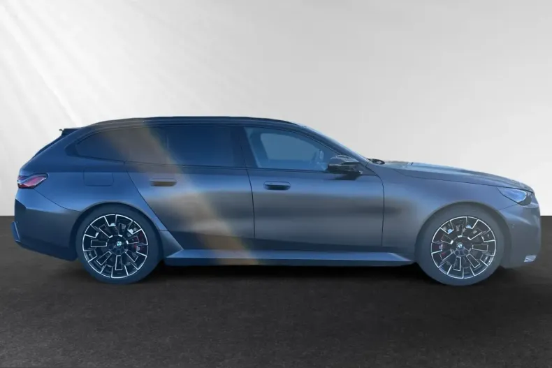 BMW M5 (Seria 5) din 2025 cu 14.161 km - oferta BMW225692 - foto 2