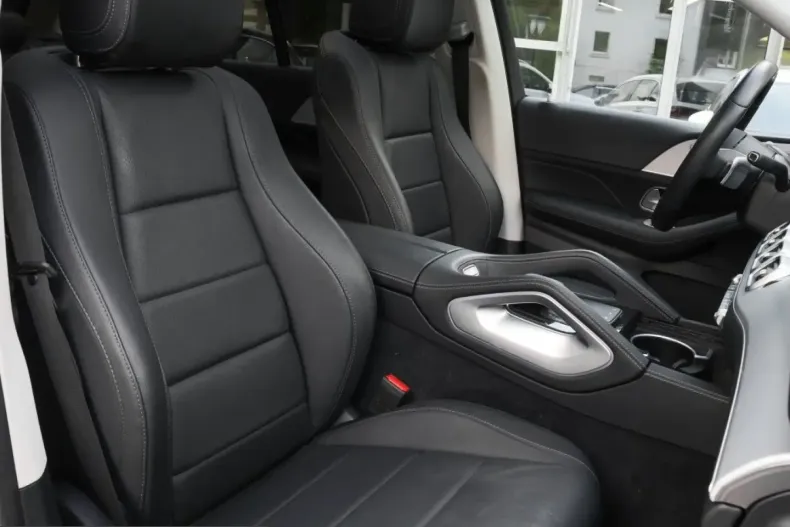 Mercedes-Benz GLE 400 (Clasa GLE) din 2024 cu 23.143 km - oferta MER225698 - foto 4