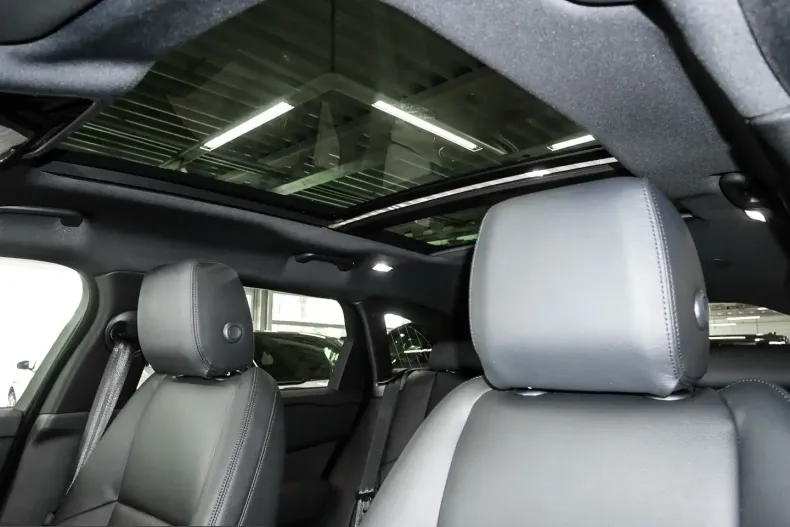 Land Rover Range Rover Velar din 2025 cu 12.500 km - oferta LAN225706 - foto 11