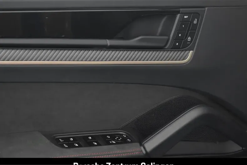 Porsche Cayenne din 2024 cu 7.425 km - oferta POR225710 - foto 13