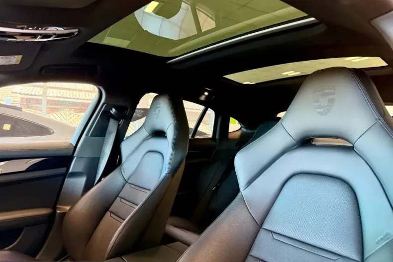 Porsche Panamera din 2023 cu 64.810 km - oferta POR225727 - foto 7
