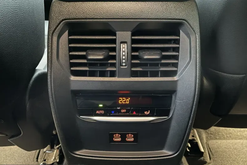 BMW 320 (Seria 3) din 2023 cu 31.900 km - oferta BMW225735 - foto 12