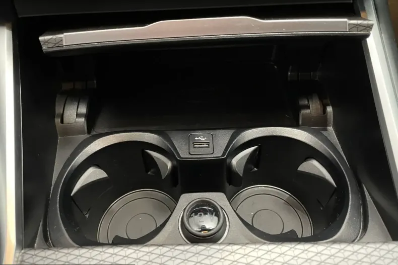 BMW 320 (Seria 3) din 2023 cu 31.900 km - oferta BMW225735 - foto 26