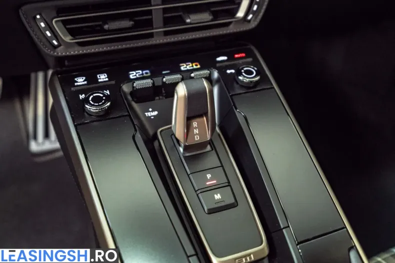 Porsche 992 din 2025 cu 4.150 km - oferta POR225740 - foto 41