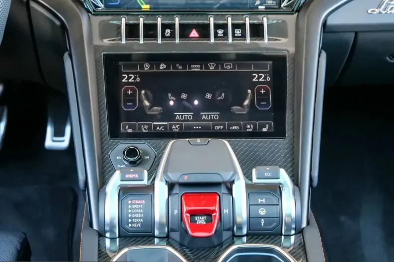 Lamborghini Urus din 2024 cu 9.580 km - oferta LAM225741 - foto 18