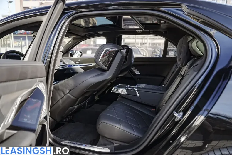 BMW 750e (Seria 7) din 2024 cu 7.700 km - oferta BMW225751 - foto 18