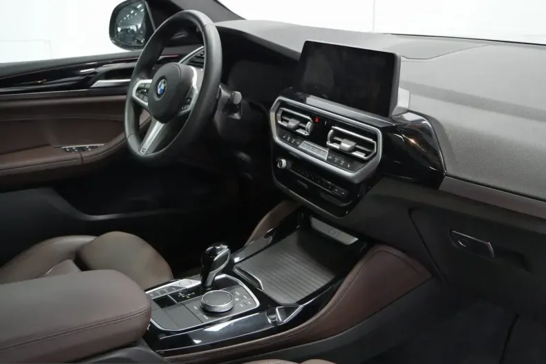BMW X4 (Seria X) din 2025 cu 15.310 km - oferta BMW225768 - foto 4