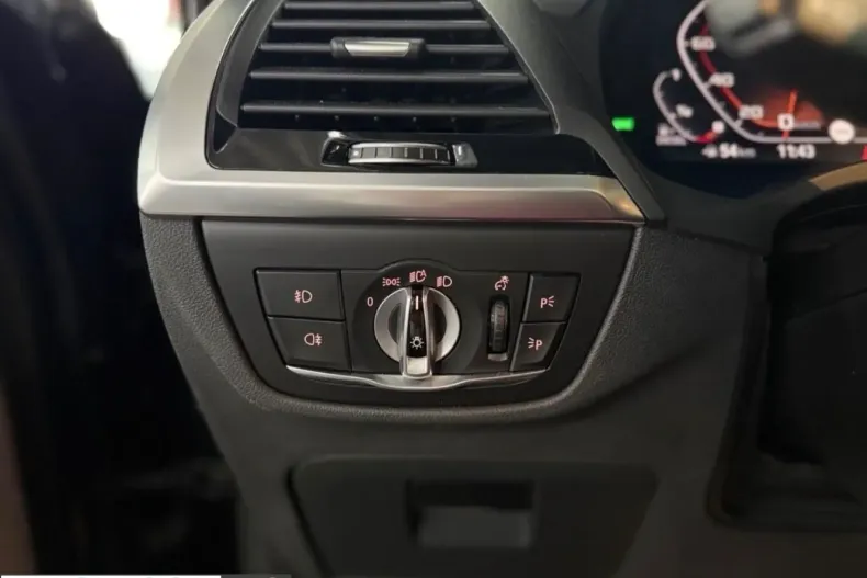 BMW X4 (Seria X) din 2021 cu 67.235 km - oferta BMW225776 - foto 28